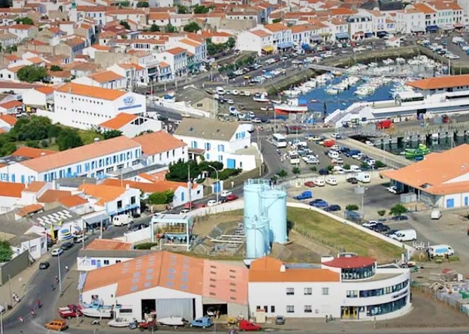 <h3 class="post-title">Stockage et système de distribution d’hydrocarbures</h3>